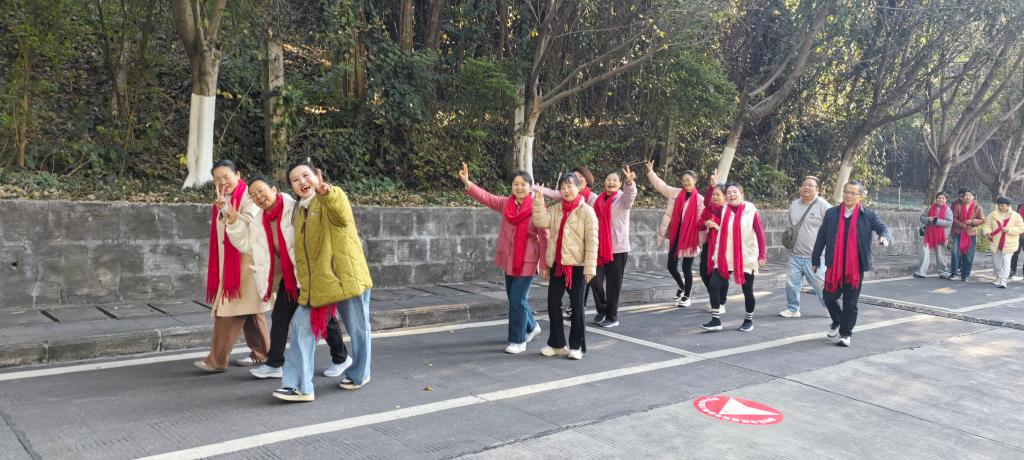 迎新年 健步行